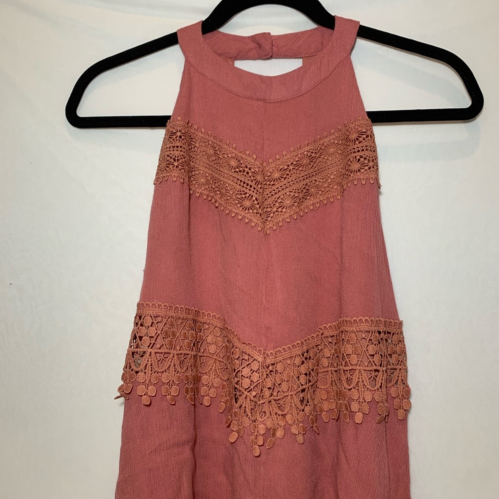 Pink Tank top with lace